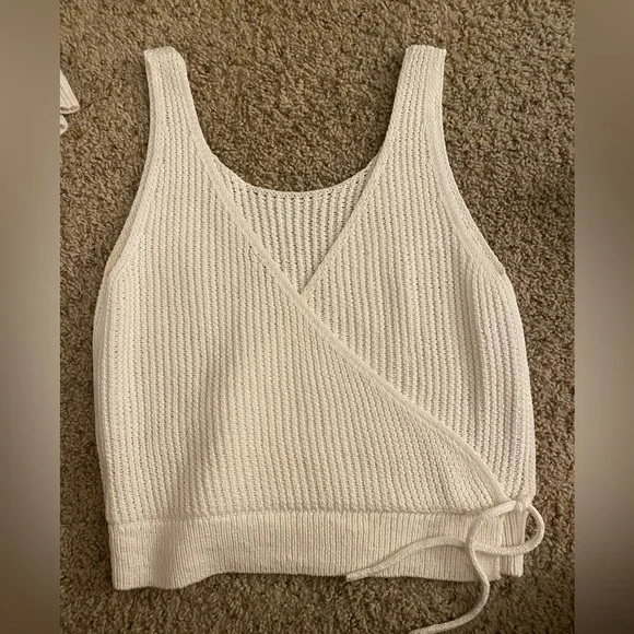 vince tank top - Picture 2 of 3